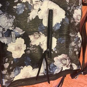 Flower print hobo bag